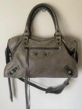 Unbranded city bag